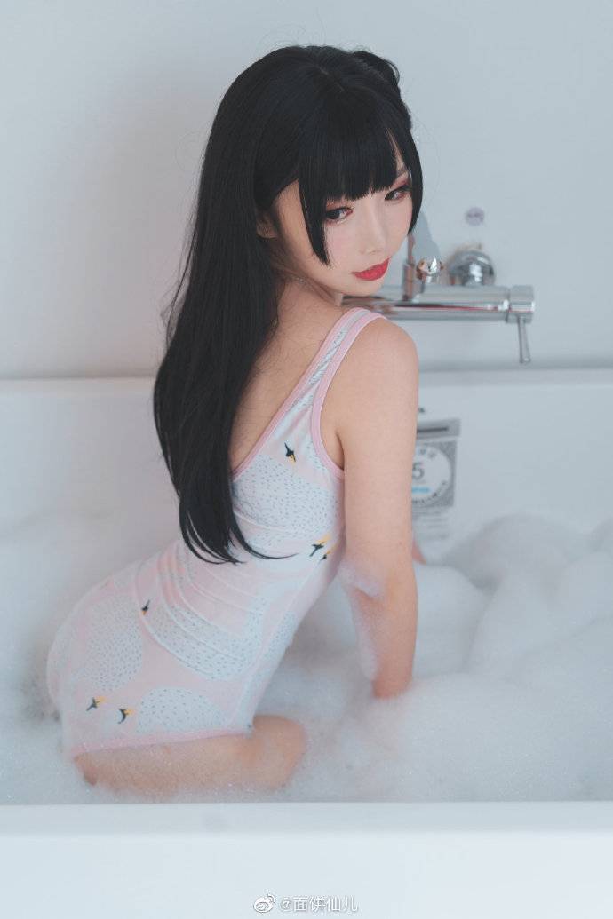 夏天马上就过去啦，暑假生活也结束 最后送给大家一丝清凉吧~ 2