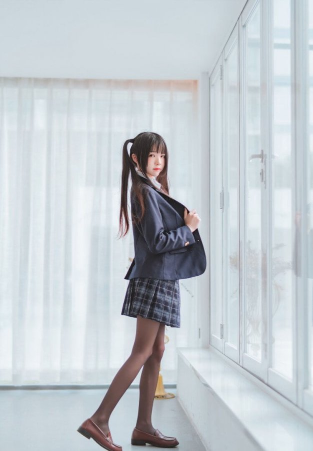 双马尾JK制服的美女日系性感黑丝诱惑美图