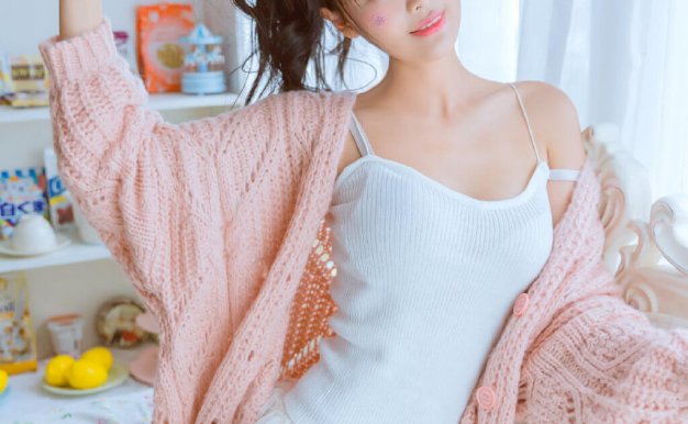 性感大胸成熟美女丝袜美腿撩人美图