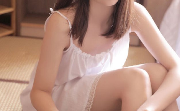 睡衣尤物的美女丰满吊带诱惑美图