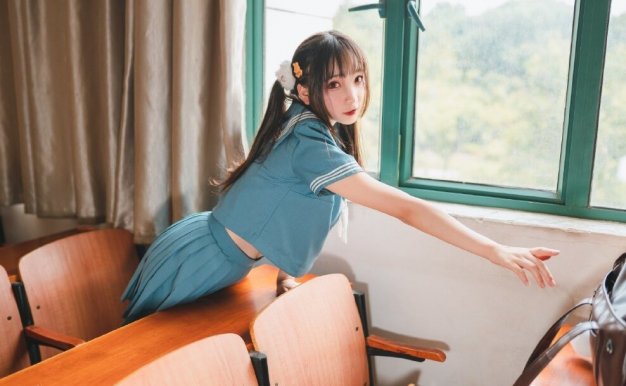 双马尾发型美女JK制服白丝美腿短裙极致诱惑图片