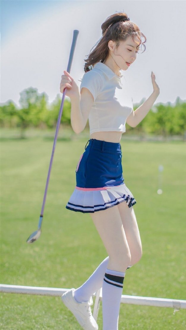 日系运动风美女短裙美腿长袜性感美图