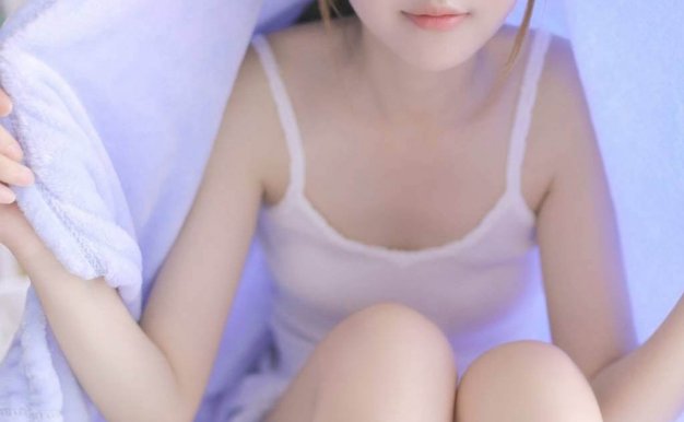 性感白嫩萝莉美女私房翘臀美腿美图