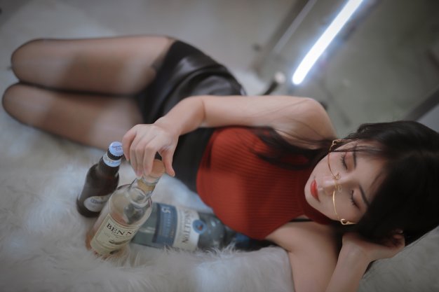 姐姐有酒 你有故事吗